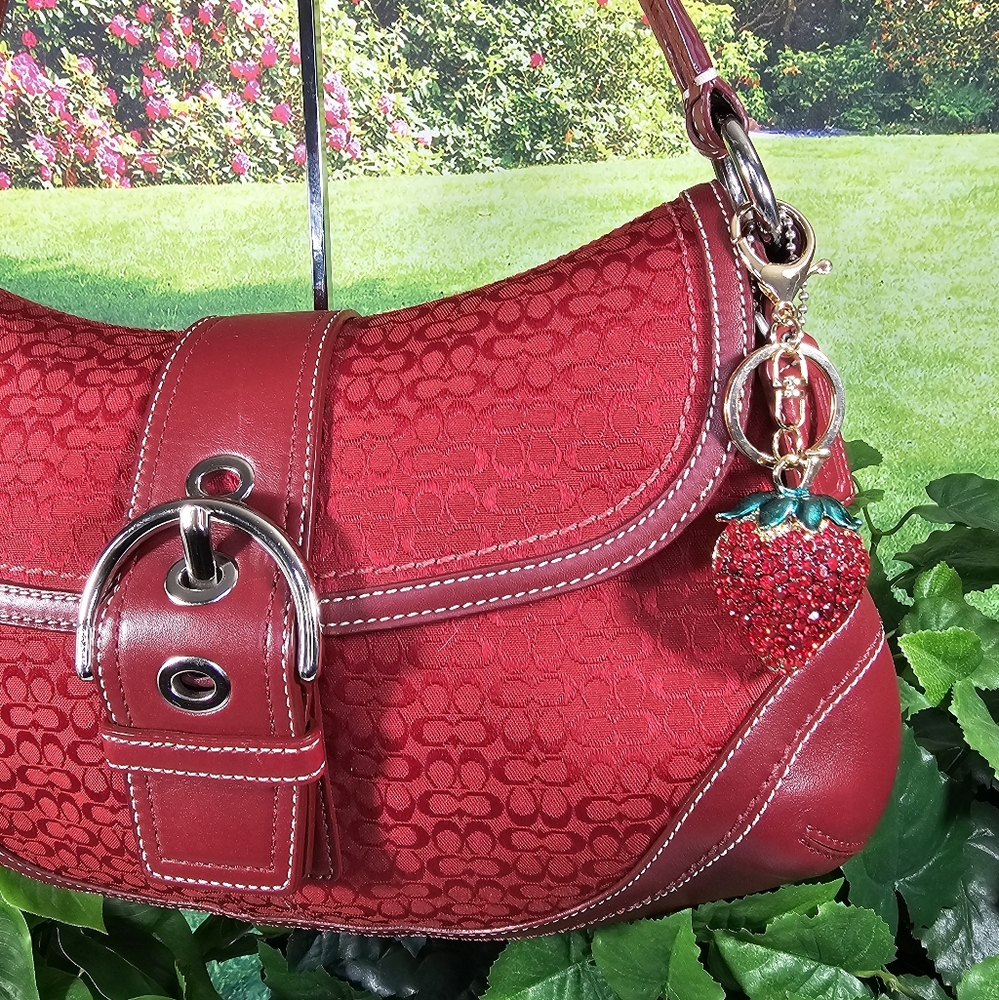 🍓 Charm | Strawberry Keychain Red Rhinestone Crystal bag purse 'Charm' - Picture 11 of 15
